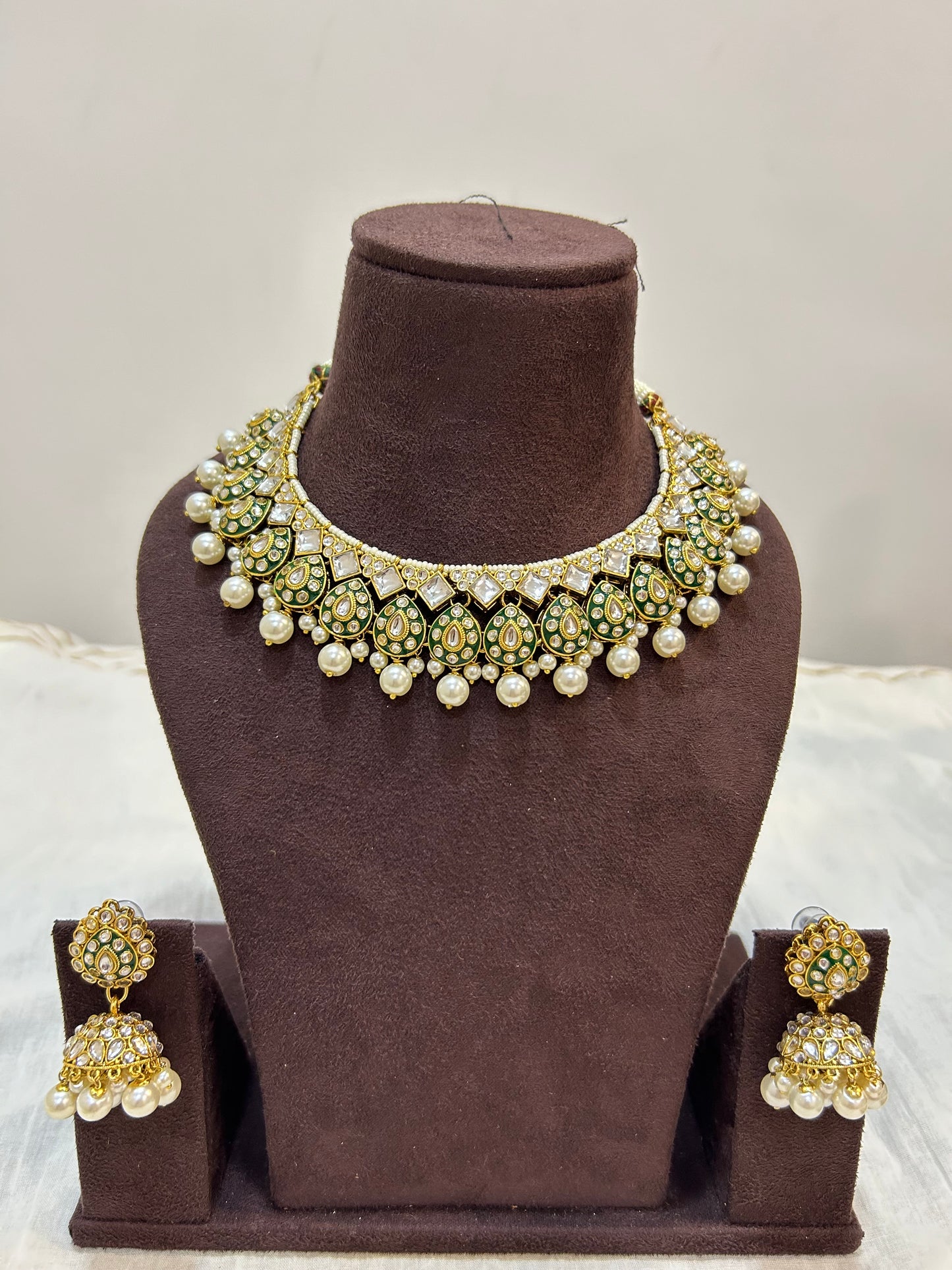 Vanshita necklace set