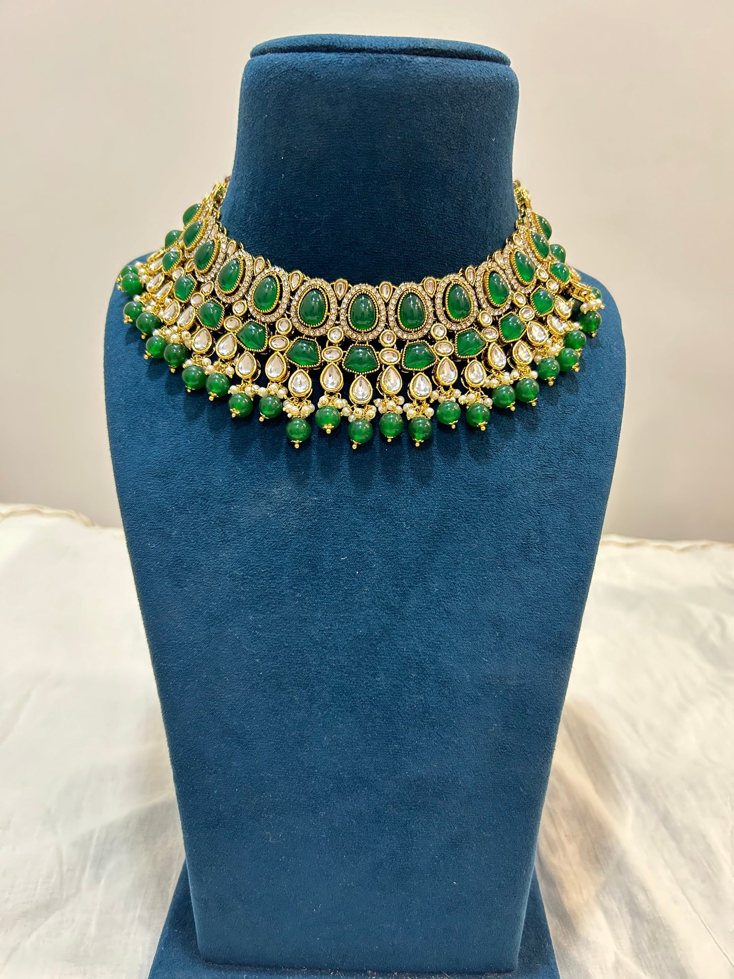 Rizvi necklace set