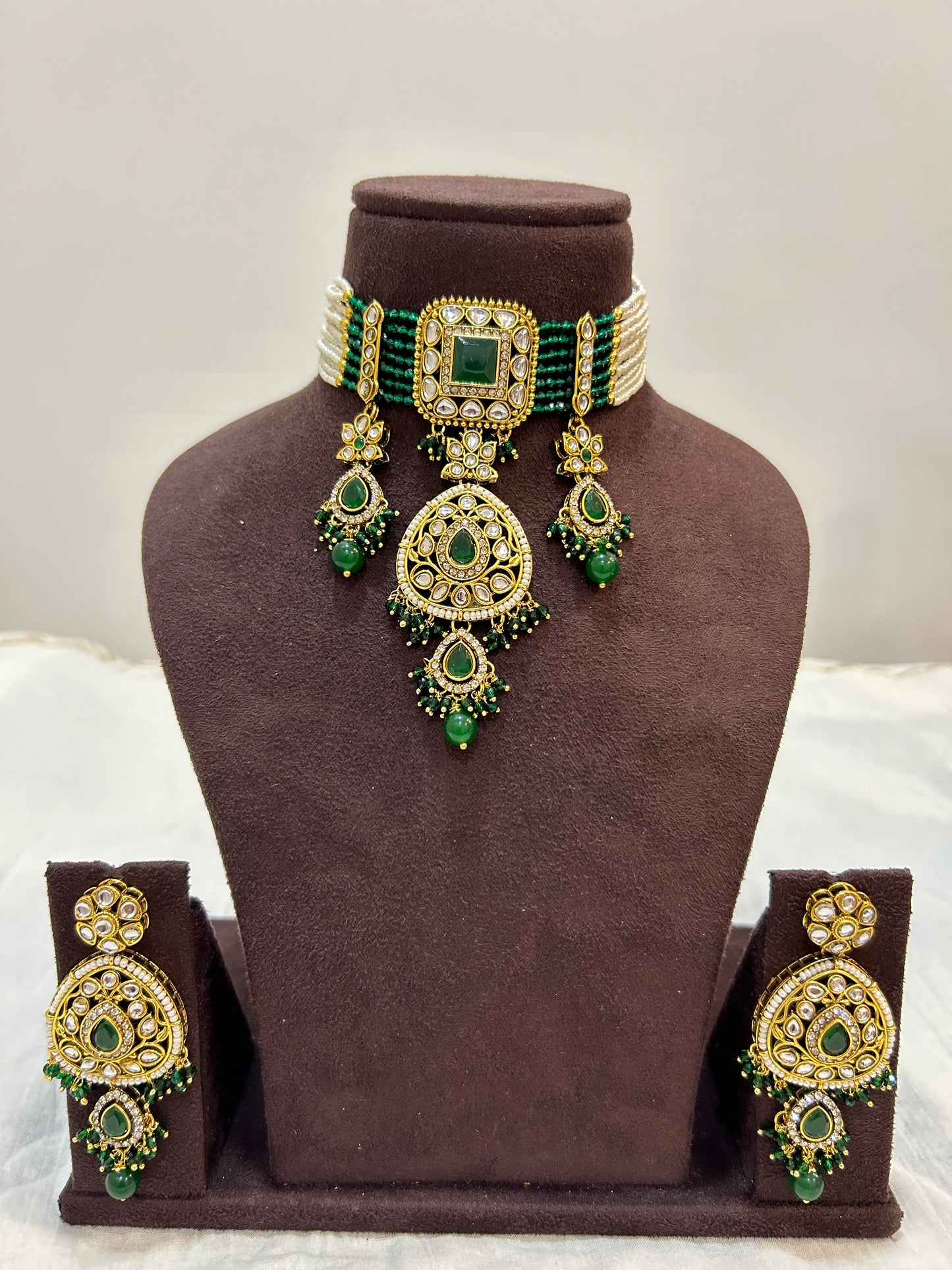 Rashi Kundan choker set