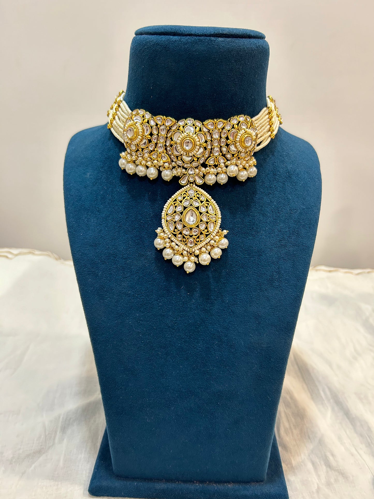 Sukh choker set